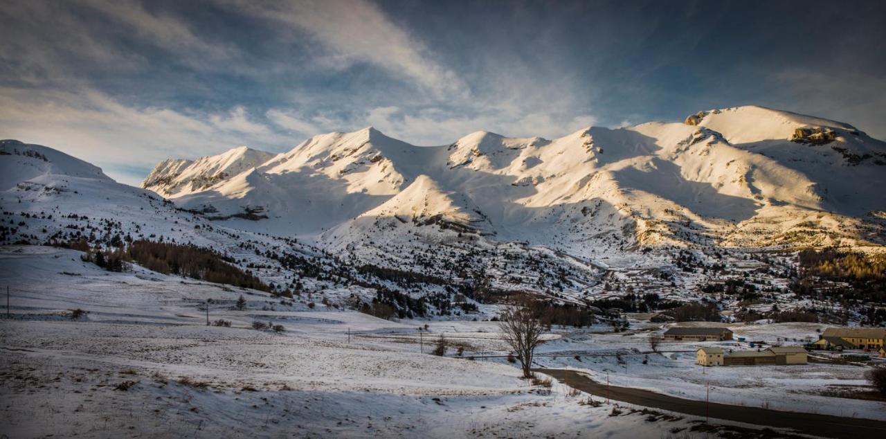 Flocons Du Soleil By Actisource Aparthotel La Joue du Loup Exteriör bild